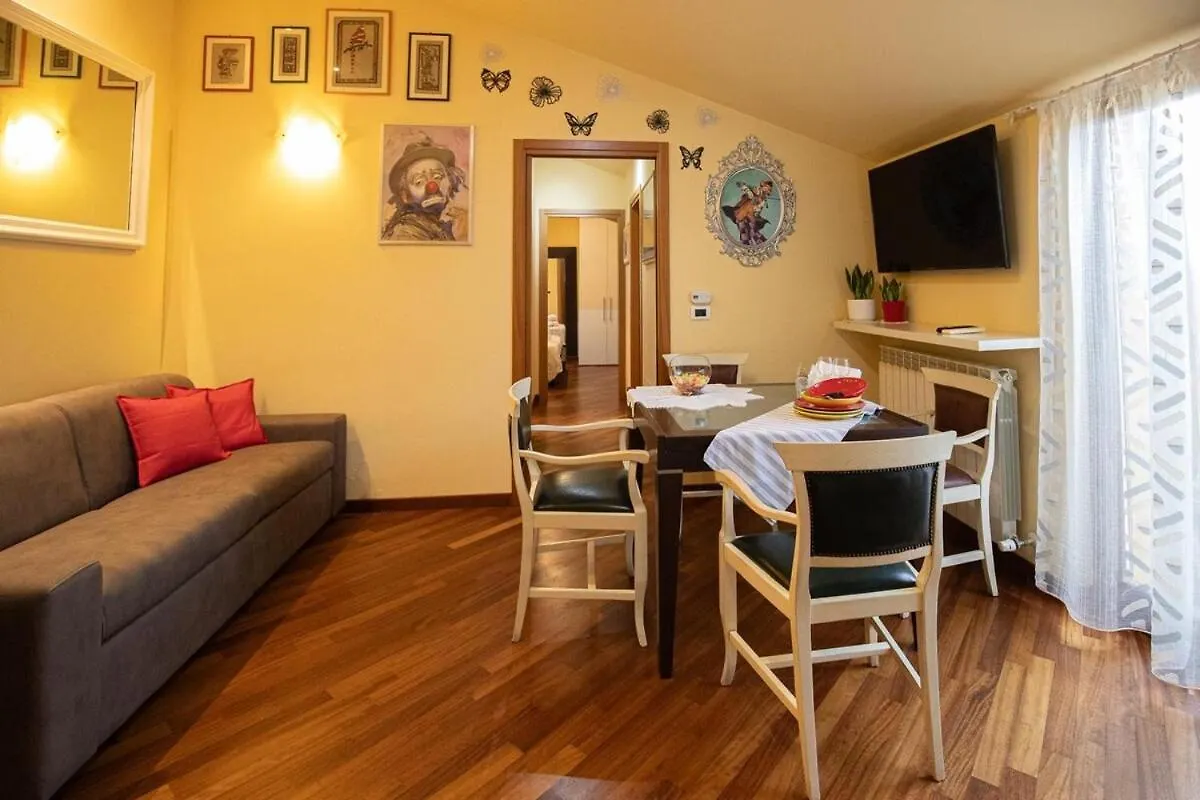 דירות קסטיליון פיורנטינו Casa Sonia 0*,